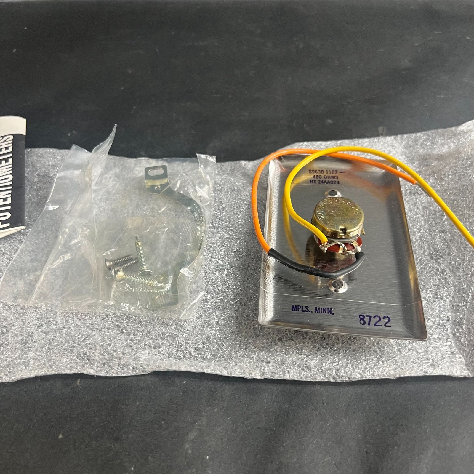 Used CARRIER S963B1102 MANUAL POTENTIOMETER ($75 OBO)