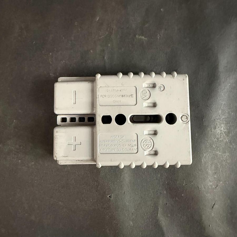 Used SMH SY 175A-600V CONNECTOR