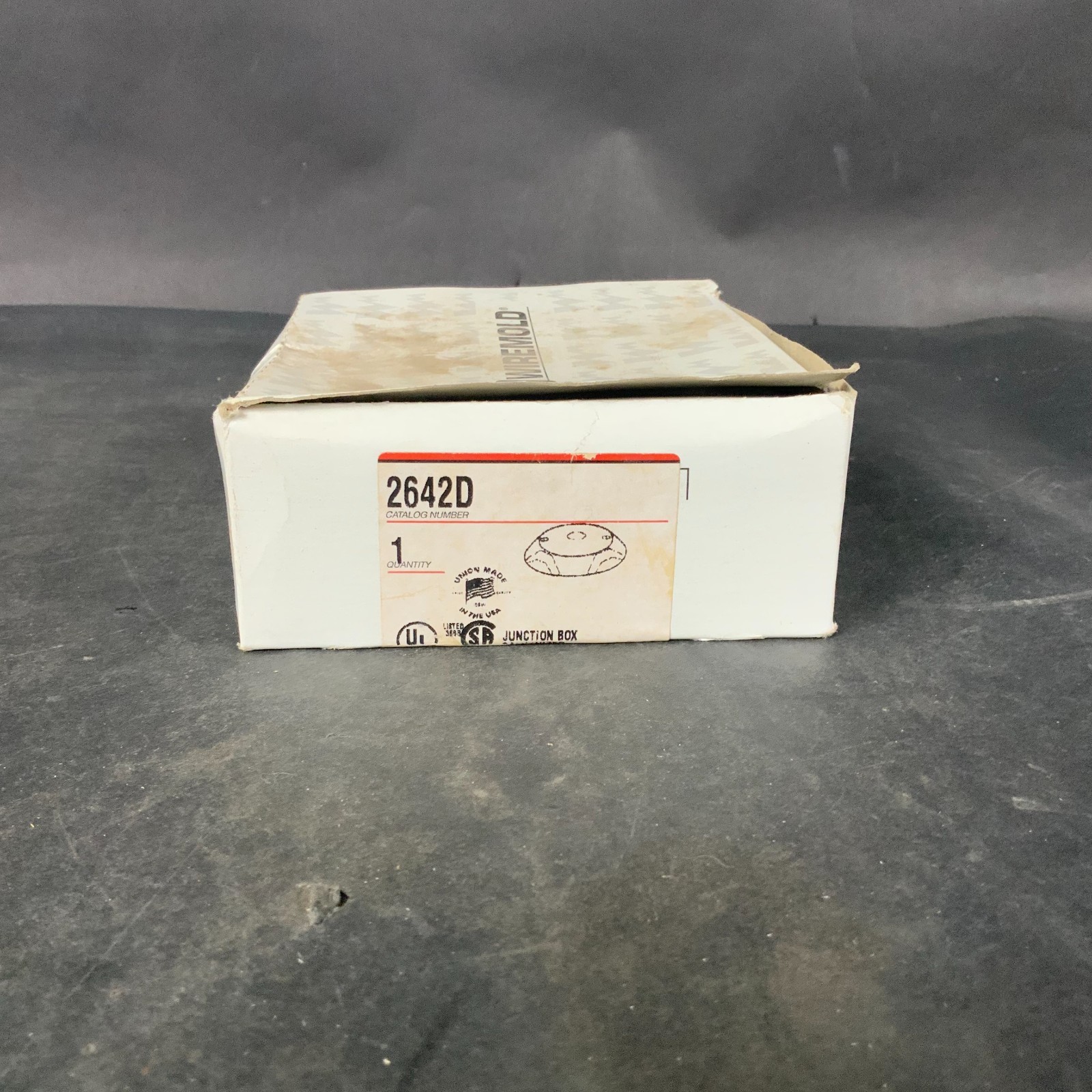 Used LEGRAND WIREMOLD 2642D JUNCTION BOX ($10 OBO)