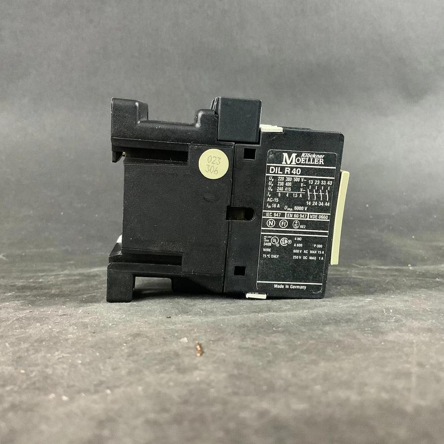 Used MOELLER DIL R40 110V CONTACTOR ($20 OBO)