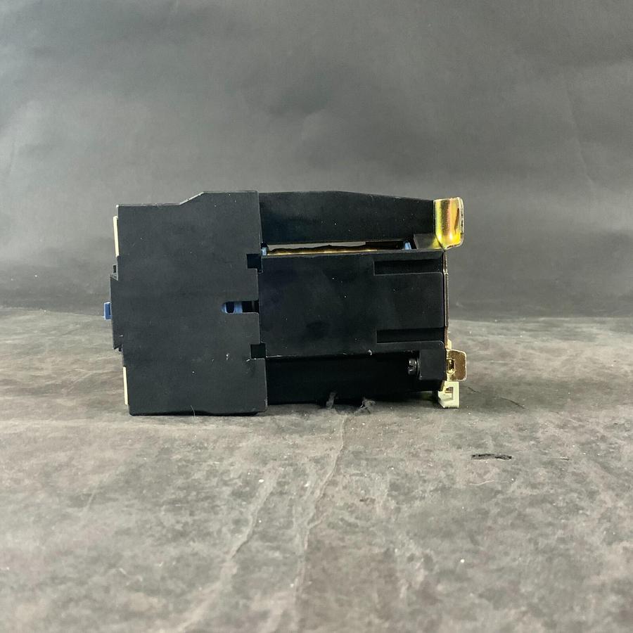 Used TELEMECANIQUE LP1D2510 CONTACTOR ($65 OBO)