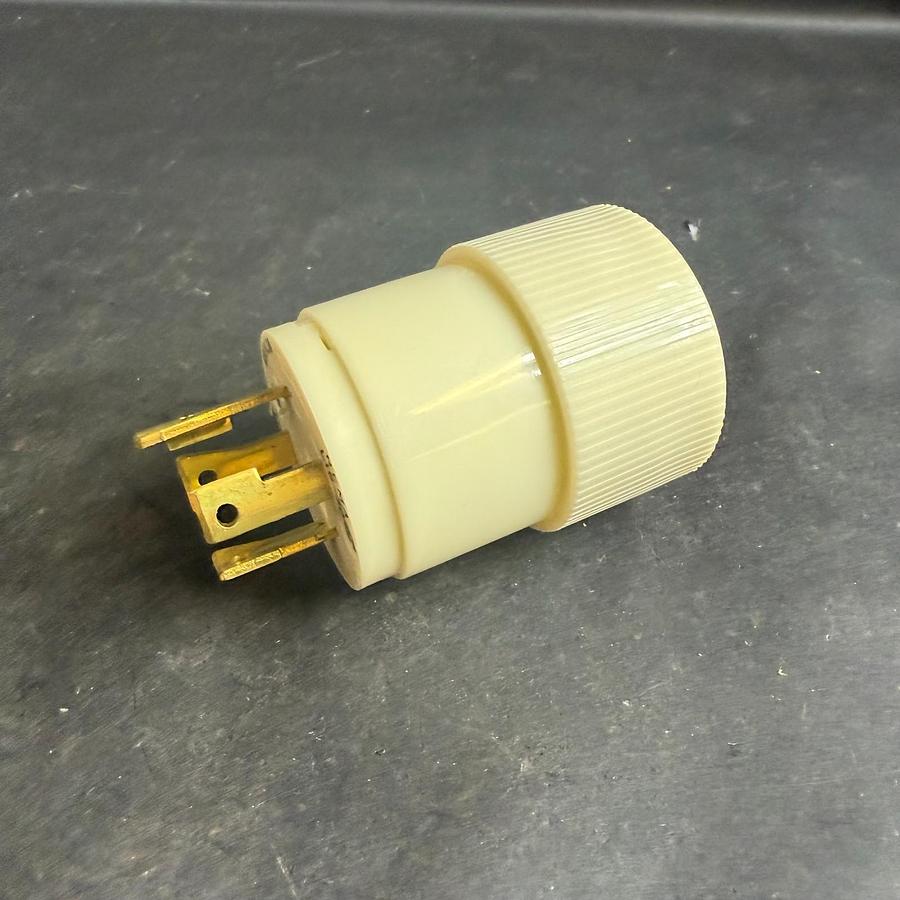 Used BRYANT 30AMP LOCKING PLUG ($20 OBO)