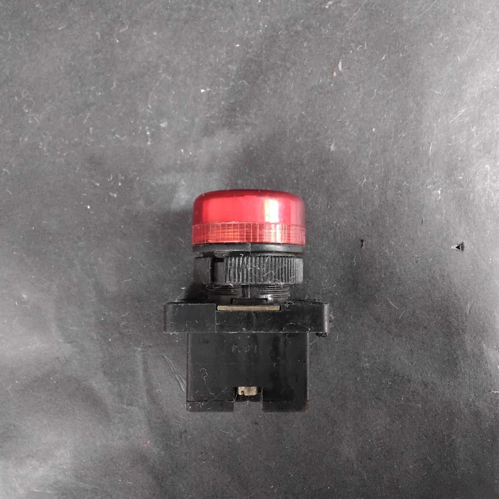 Used 22MM RED LED PILOT LIGHT INDICATOR ($3 OBO)