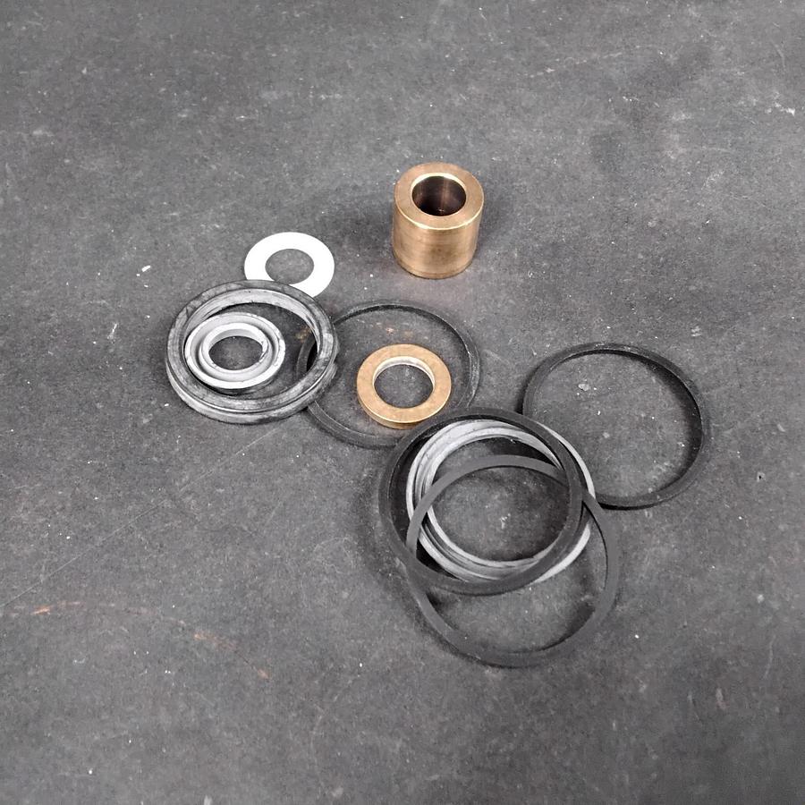 Used 3416-25-1 VALVE REPAIR KIT ($4 OBO)