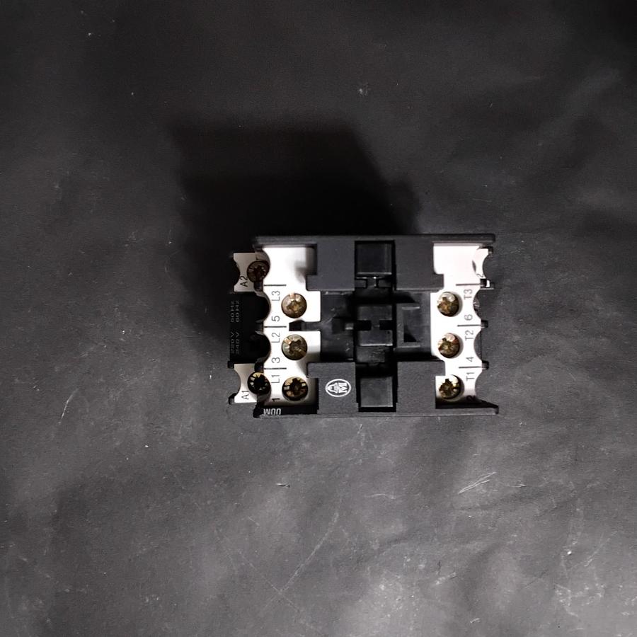 Used MOELLER DIL00M CONTACTOR - 220/240V ($22 OBO)