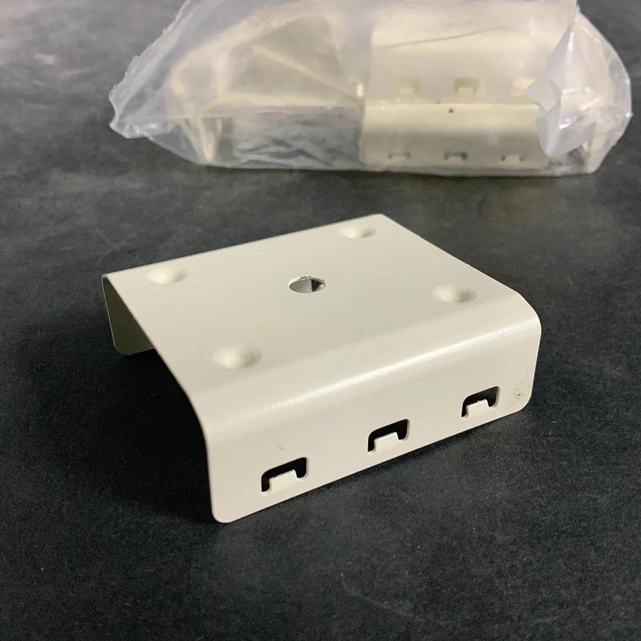 Used WIREMOLD NM2003 MOUNTING CLIP ($8 OBO)