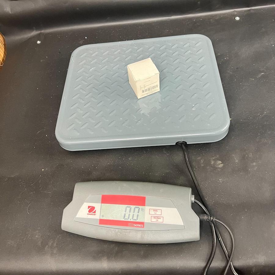 ABS CASE 4FLZ6 PRESSURE GAUGE ($13 OBO)