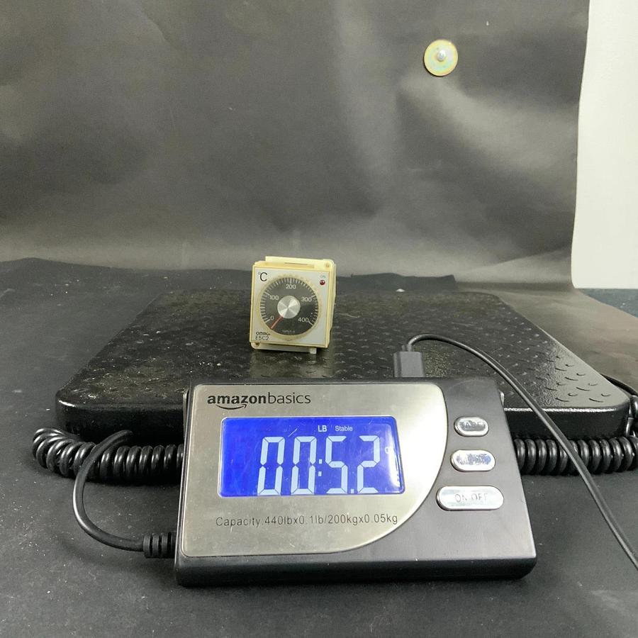Used OMRON ESC2-R20K TEMPERATURE CONTROLLER ($25 OBO)