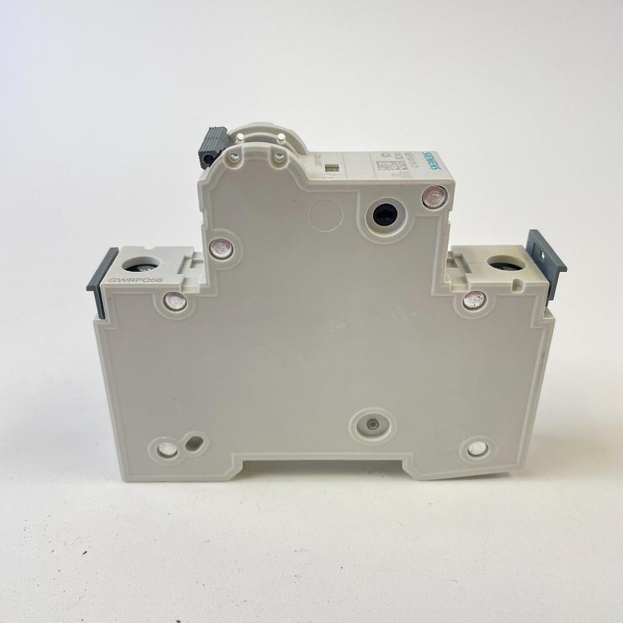 Used SIEMENS 5SY4111-7 MINIATURE CIRCUIT BREAKER 1P 11A 230/400VAC TYPE B DIN RAIL