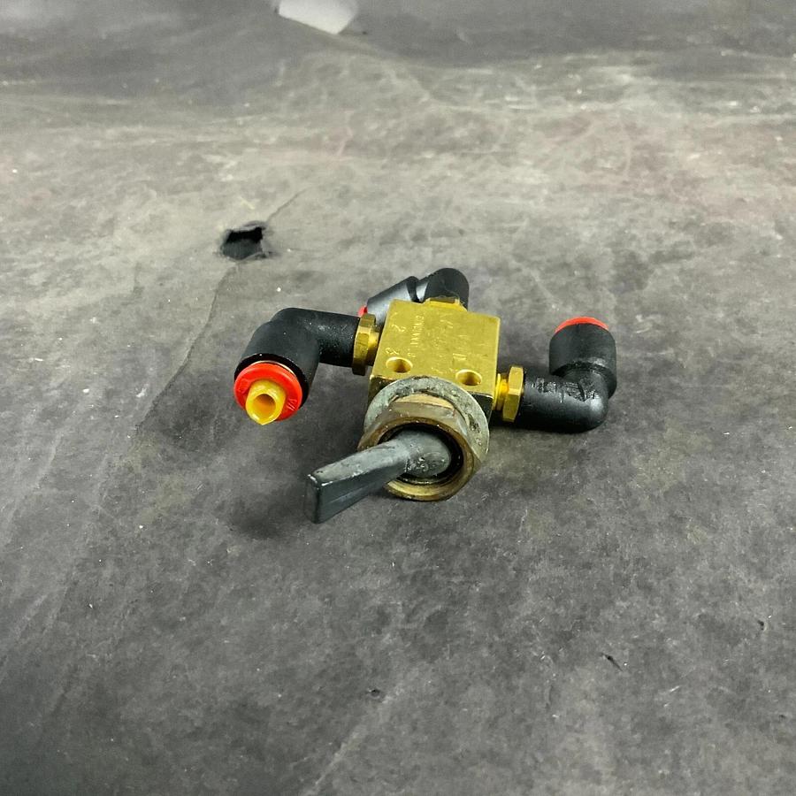 Used CLIPPARD TV-4D VALVE ($25 OBO)