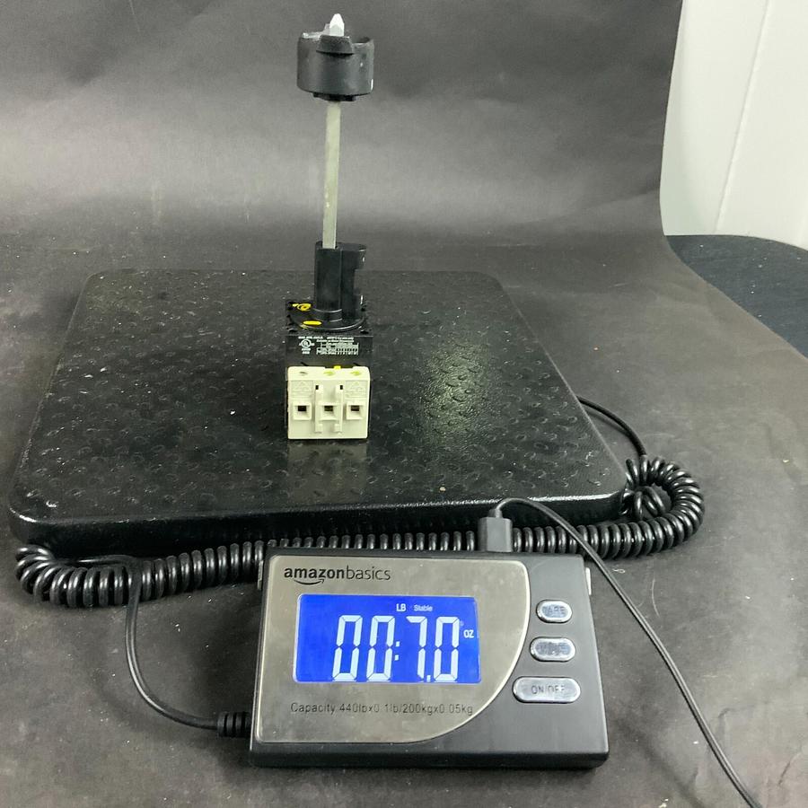 Used BACO CONTROLS 172100 DISCONNECT SWITCH ($40 OBO)