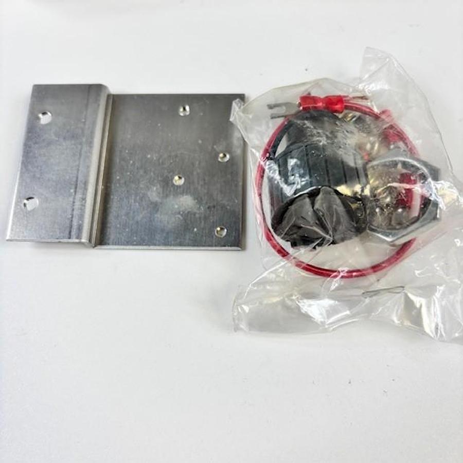 Used SCHNEIDER ELECTRIC E11ESSAC SELECTOR SWITCH