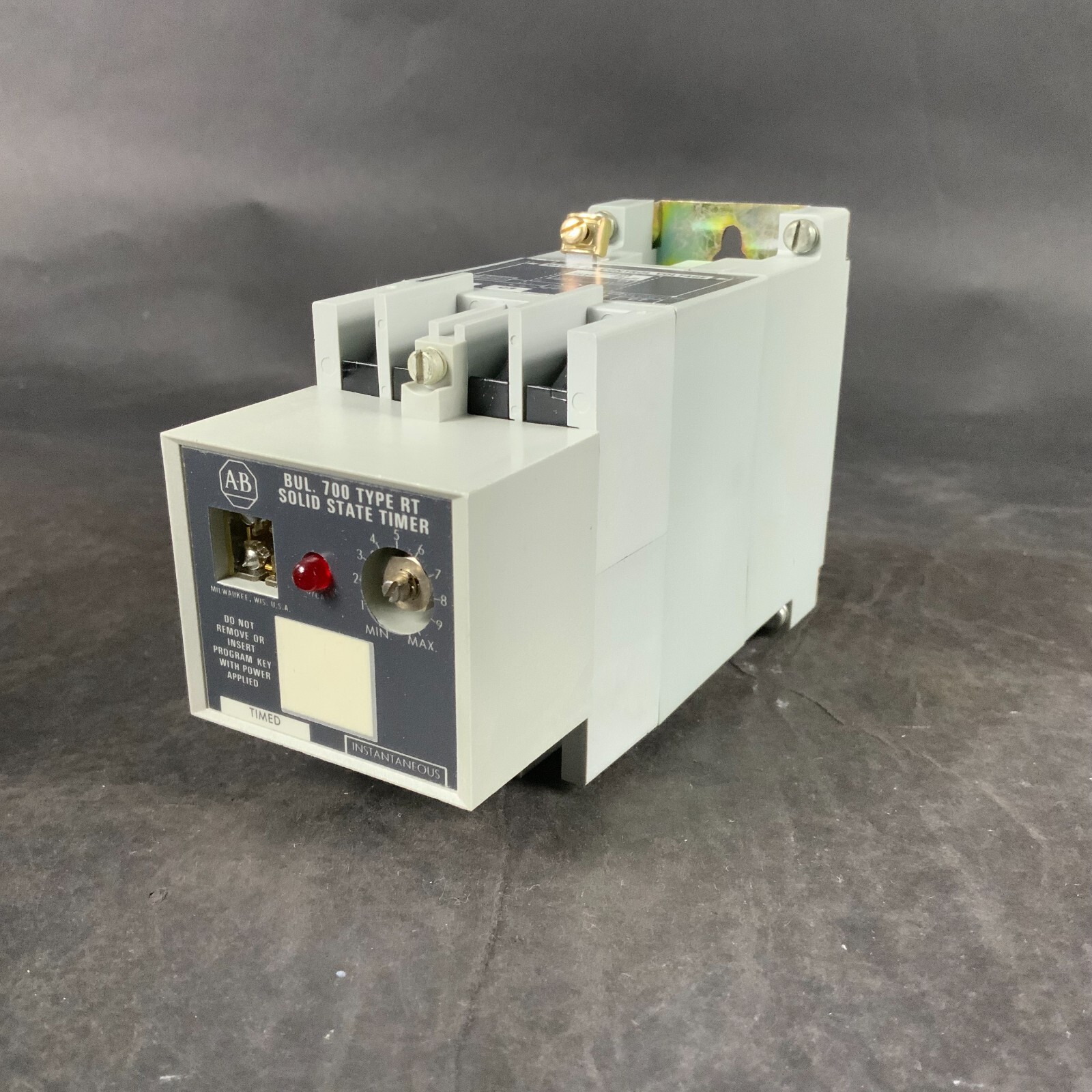 Used ALLEN BRADLEY 700-RT00N000A1 SER.B SOLID STATE TIMING RELAY ($50 OBO)