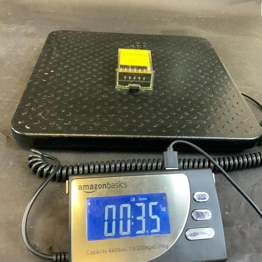 Used SAIA BURGESS CRG152E1N2N0N14 TOTALIZING COUNTER ($60 OBO)