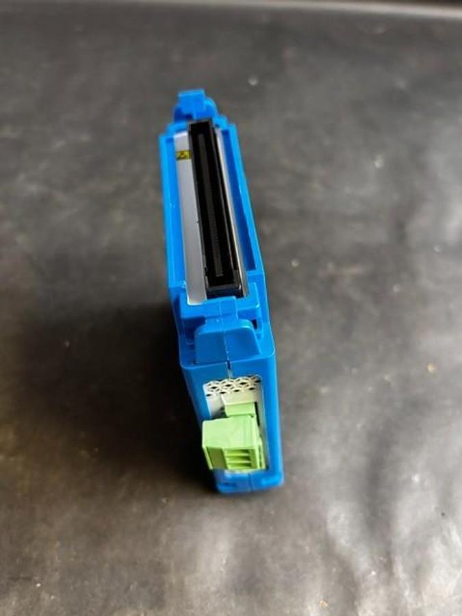 Used PROCENTIC COMBRICKS HEAD STATION