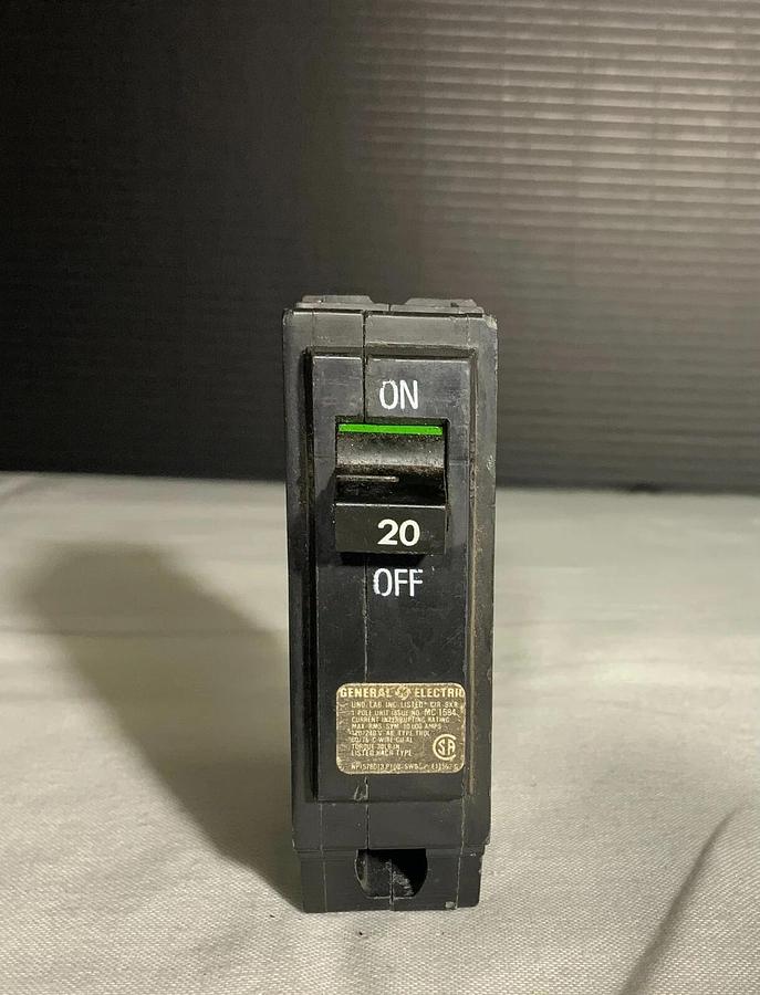 GENERAL ELECTRIC NP1578013P100 (20A) ($19.99/EACH OBO)