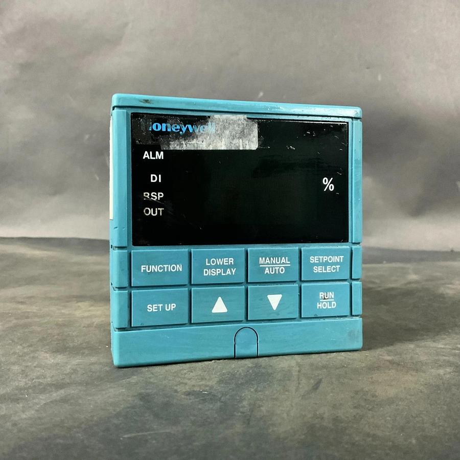 Used HONEYWELL UDC3000 DIGITAL CONTROLLER ($125 OBO)