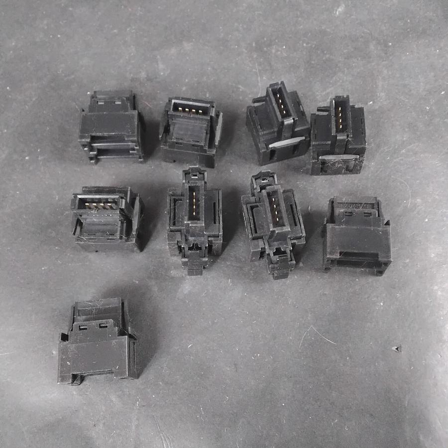 Used MD4SAG CONNECTOR PLUGS - GROUP OF 9 ($9 OBO)