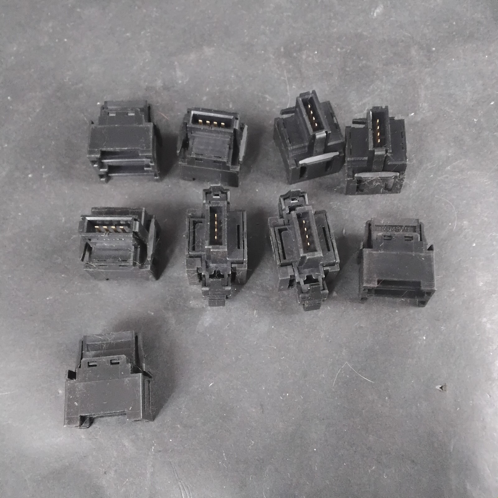 Used MD4SAG CONNECTOR PLUGS - GROUP OF 9 ($9 OBO)