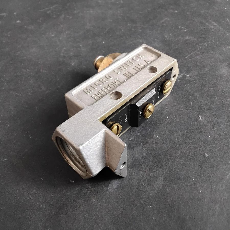 Used HONEYWELL BZV6-2RQ MICROSWITCH ($30 OBO)