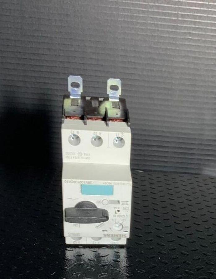 Used SIEMENS 3RV1021-0CA10 ($45.99 OBO)