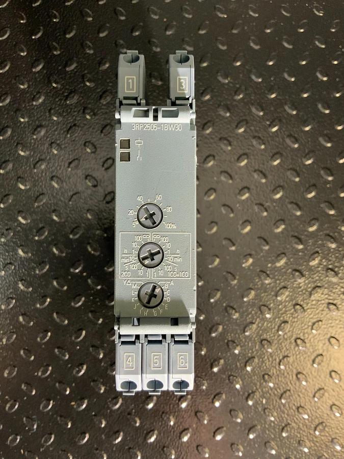 Used SIEMENS 3RP2505-1BW30 ($84.99/EACH OBO)
