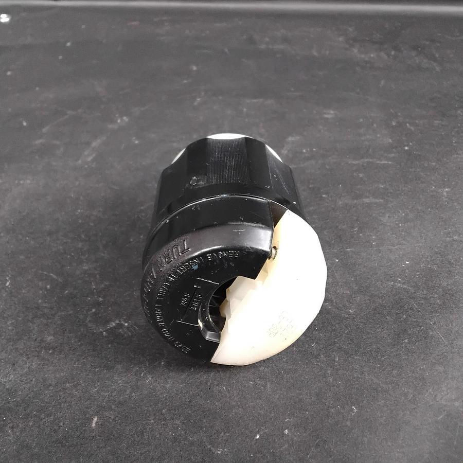 Used LEVITON L6-30 LOCKING PLUG ($11 OBO)