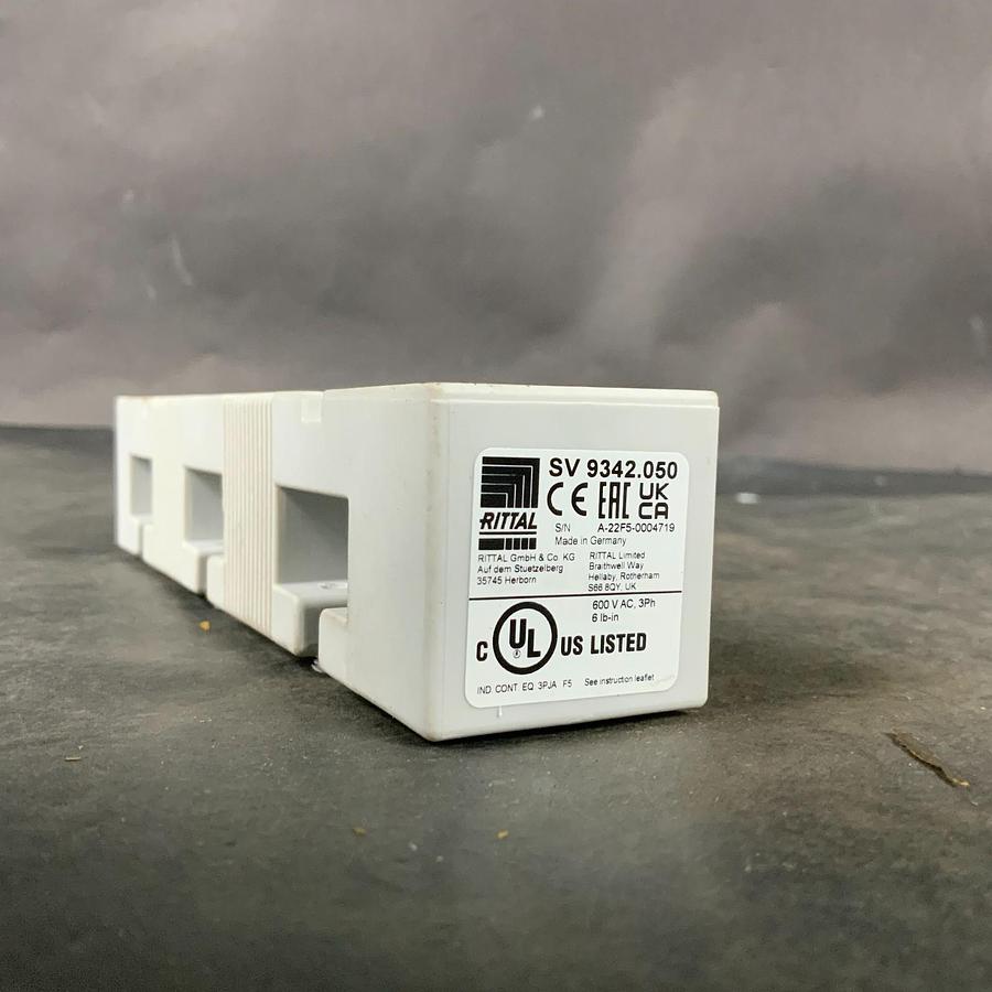 RITTAL SV9342.050 BUSBAR SUPPORT ($40 OBO)