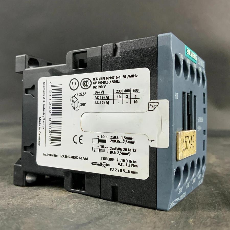 Used SIEMENS 3RH2131-1BB40 CONTACTOR ($35 OBO)