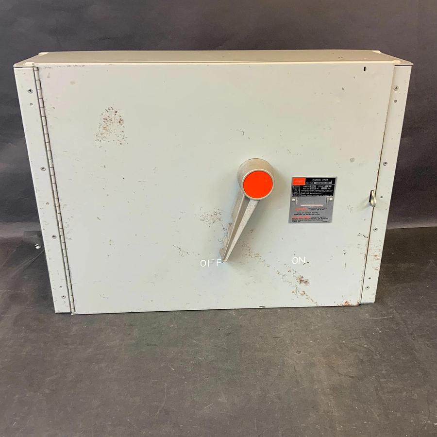 Used FEDERAL PACIFIC ELECTRIC QMQB4032R FUSIBLE PANELBOARD SWITCH ($400 OBO)