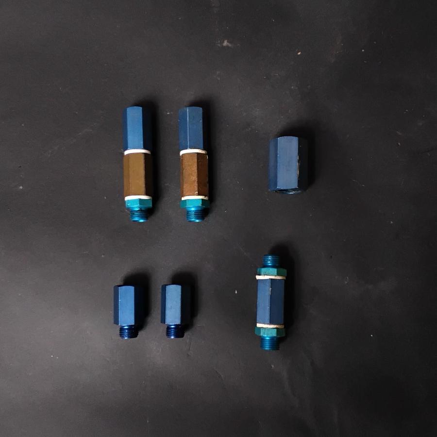 Used FESTO PNEUMATIC MUFFLERS & PLUGS-INDUSTRIAL FITTINGS-MIXED LOT 7 PCS ($12 OBO)