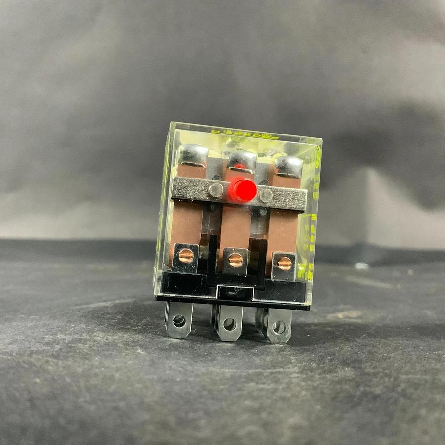 Used SQUARE D 8501RS43M1P14V20 MINIATURE RELAY ($15 OBO)
