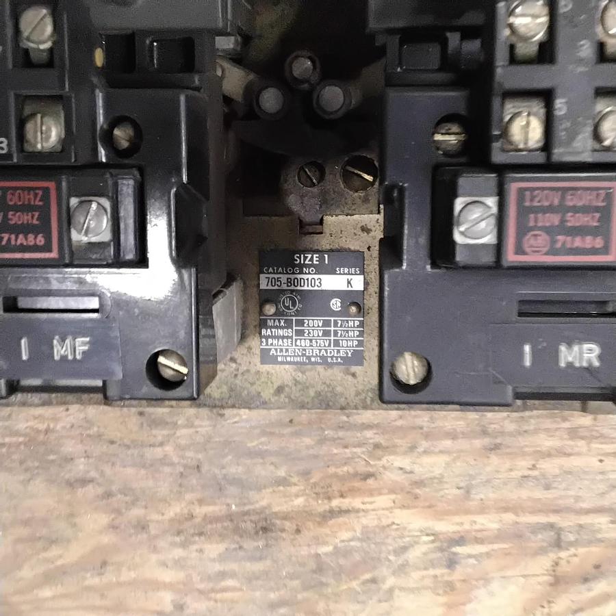Used ALLEN BRADLEY SIZE 1 705-B0D103 SER K DOUBLE-POLE REVERSING STARTER