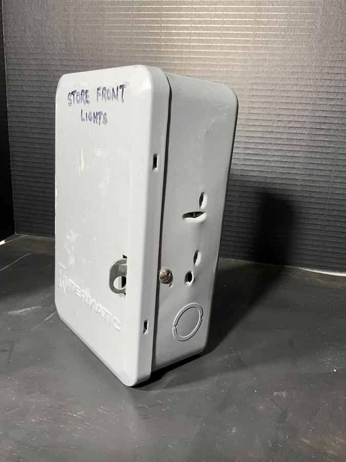 Used INTERMATIC T1475 ($50 OBO)
