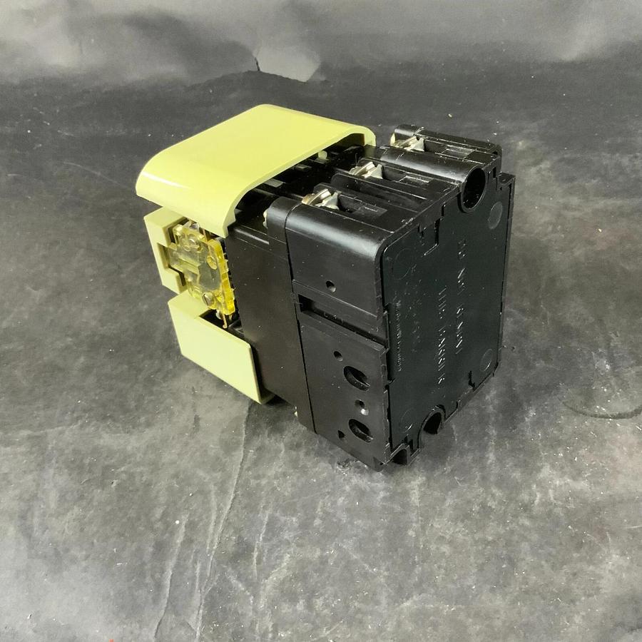 Used MOELLER PKZM3-2.5-U-NA CIRCUIT BREAKER - WITH HI22-PKZM3 AUX CONTACT ($35 OBO)