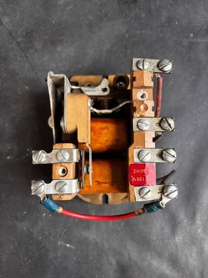 Used B/W CONTROLS 8306 CONTROL RELAY ($54 OBO)