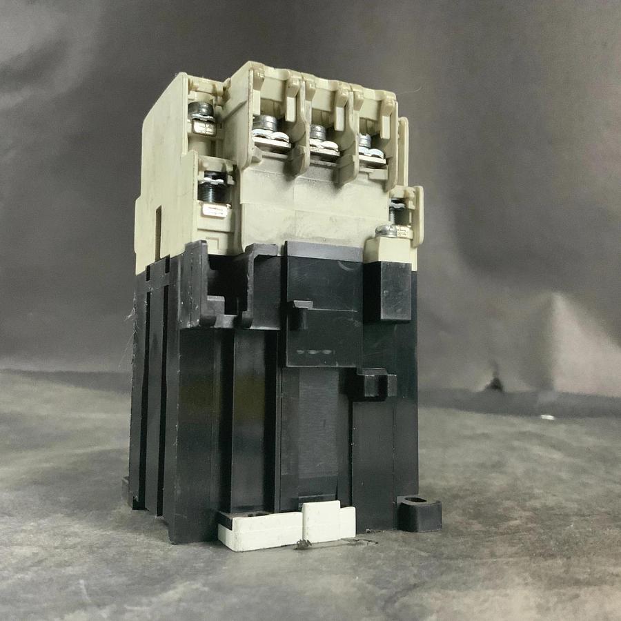 Used MITSUBISHI SD-N21 CONTACTOR ($25 OBO)