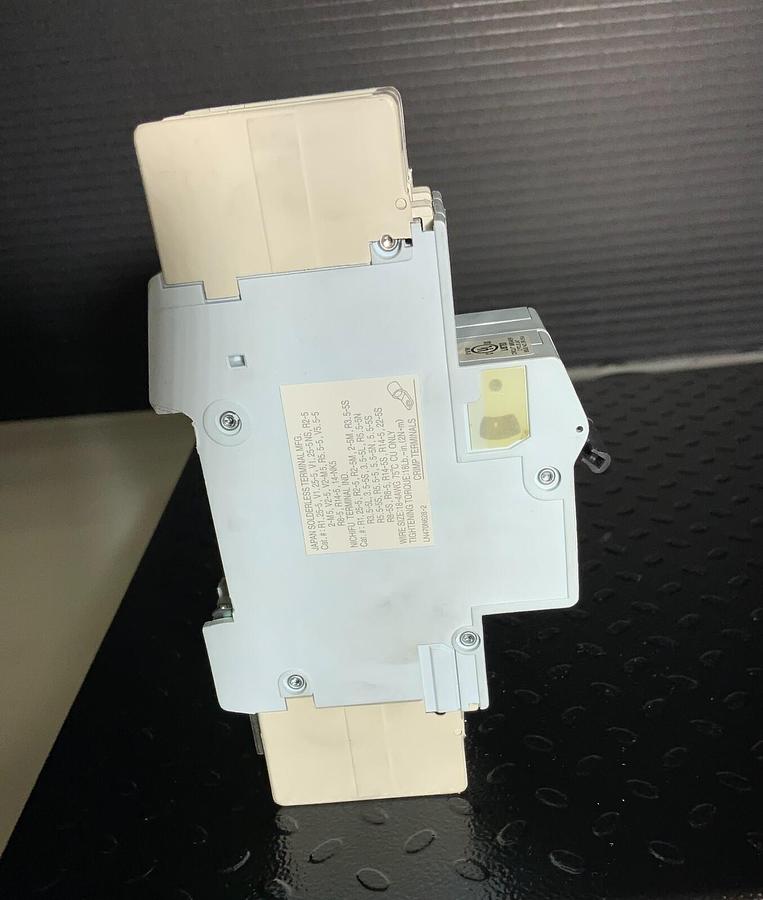 Used MITSUBISHI NF50-SMU2P0.5A ($69.99/EACH OBO)