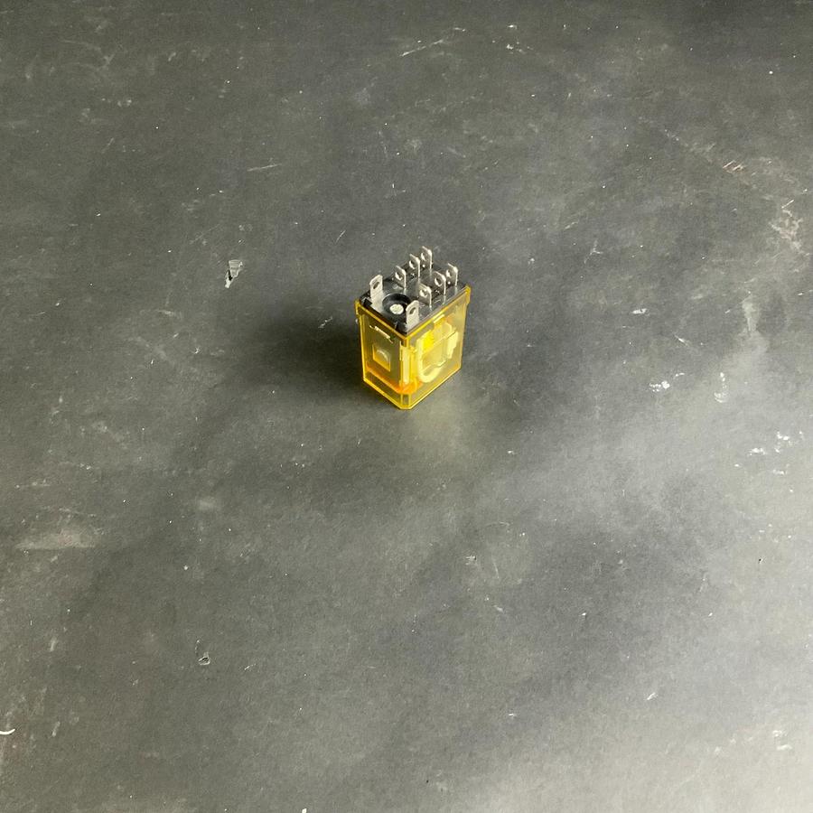 Used IDEC RH2B-ULDW DC24V RELAY ($6 OBO)