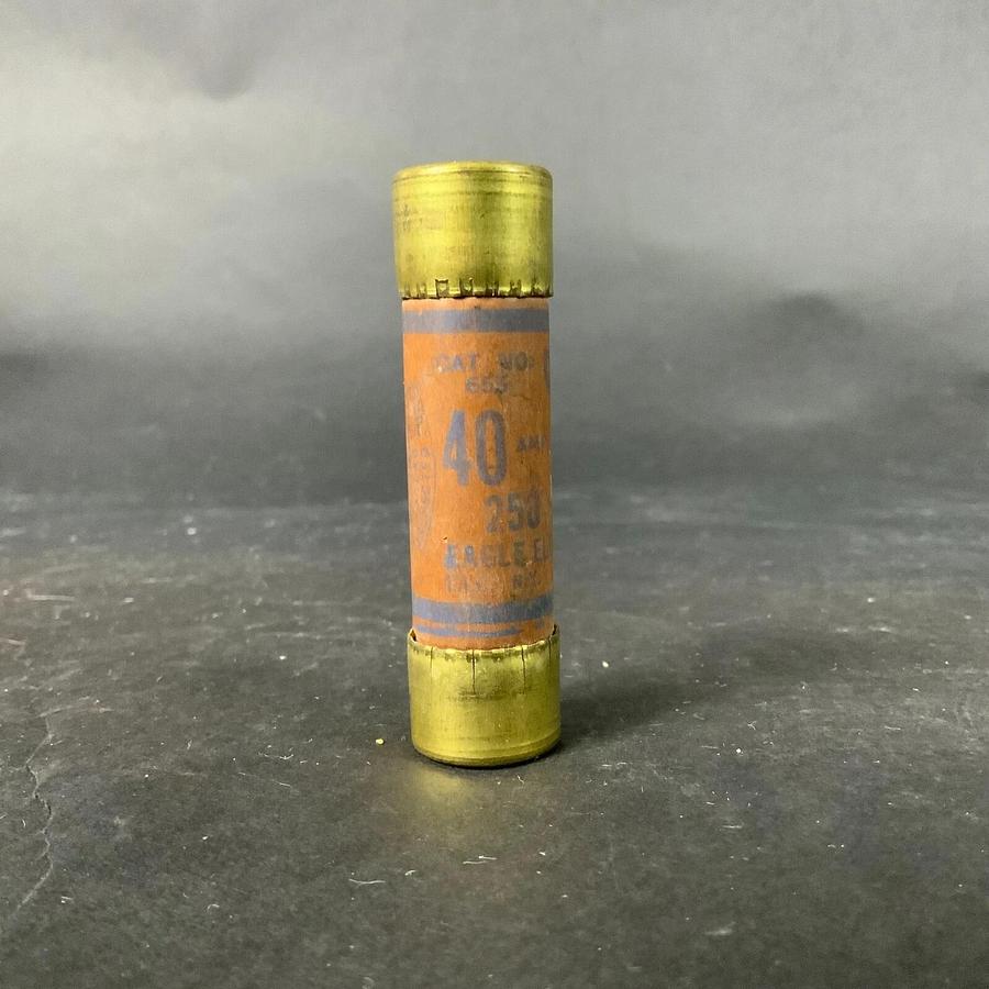 Used EAGLE 655-40 FUSE - SET OF 3 ($5 OBO)