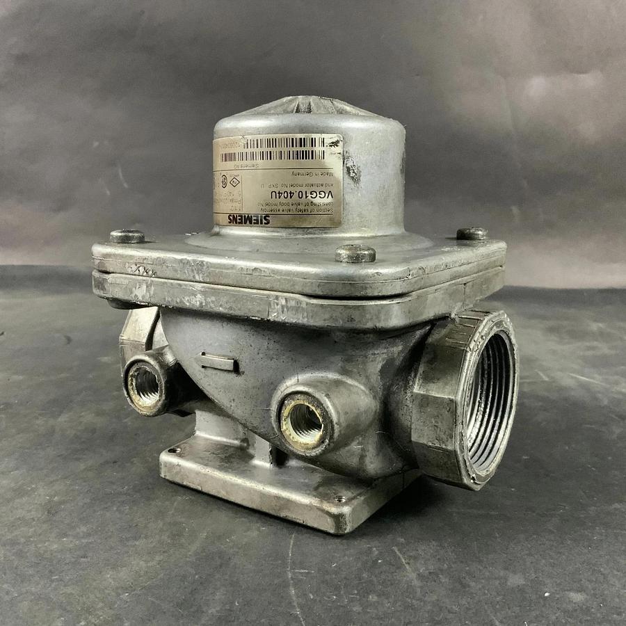Used SIEMENS VGG10.404U GAS VALVE ($300 OBO)