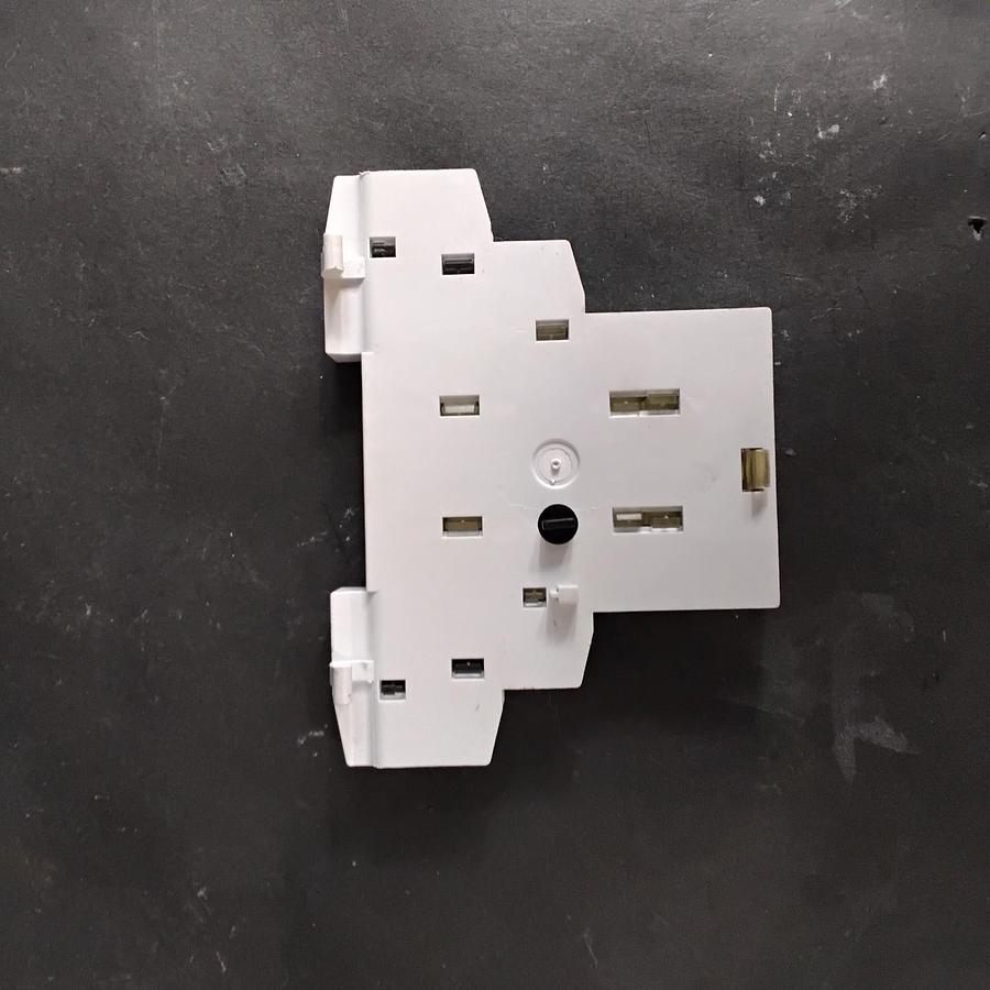 Used MOELLER NHI11-PKZ0 AUXILIARY CONTACT BLOCK ($6 OBO)