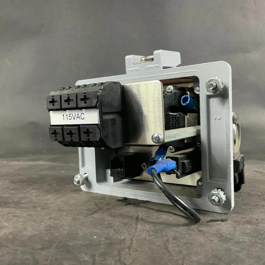 Used ZIP PORT 2P-PGA-32-300 PANEL INTERFACE CONNECTOR ($90 OBO)