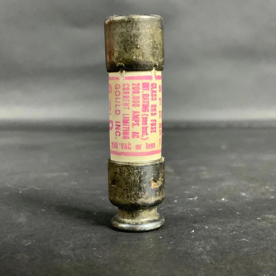 Used FERRAZ SHAWMUT TRI-ONIC TR15R FUSE ($5 OBO)