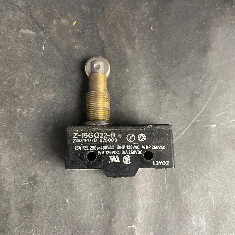 Used OMRON Z-15GQ22-B MICRO SWITCH
