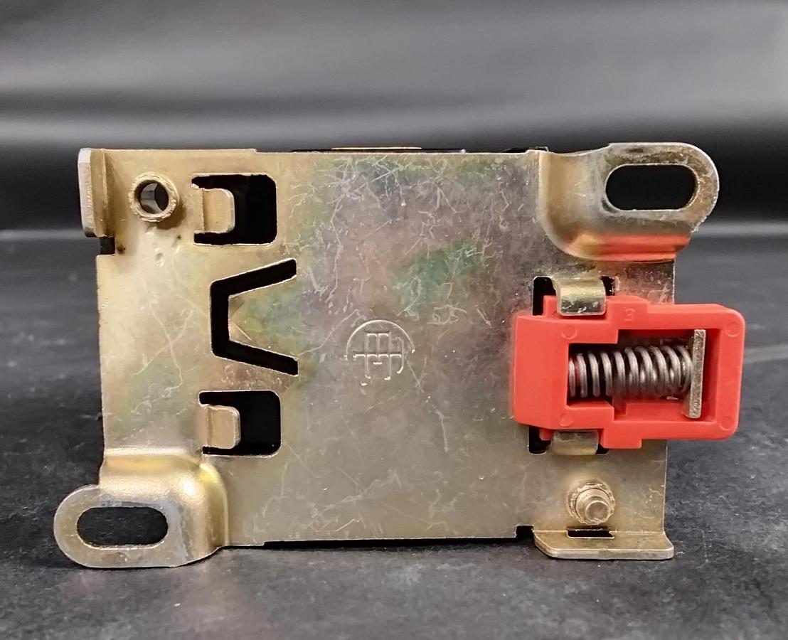 Used TELEMENCANIQUE LC1-D123H7 CONTACTOR  ($30 OBO)