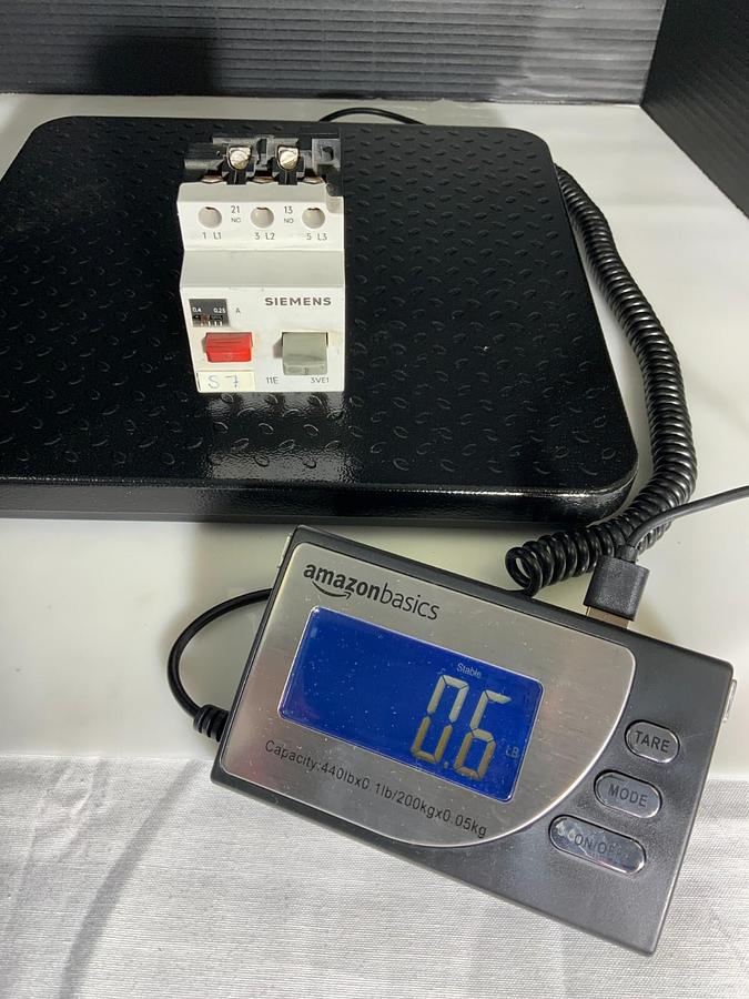 Used SIEMENS 3VE1010-2D ($49.99/EACH OBO)