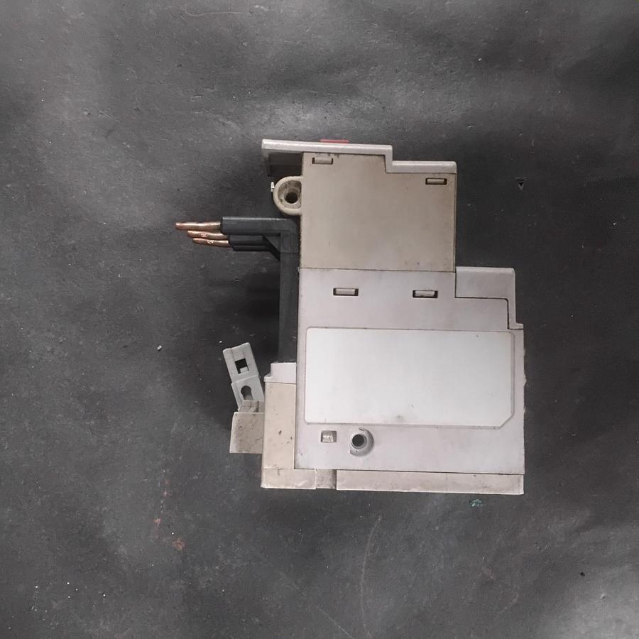 Used ALLEN BRADLEY 193-ED1D8 OVERLOAD RELAY ($34 OBO)