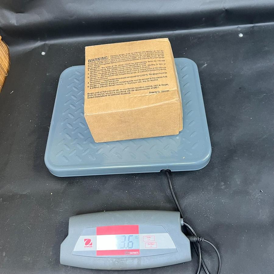 ASHCROFT 1MA30261-004 PRESSURE GUAGE ($60 OBO)