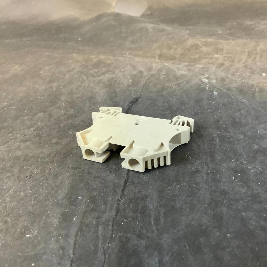 Used WEIDMÜLLER WDU 6 FEED-THROUGH TERMINAL BLOCK - SET OF 12 ($12 OBO)